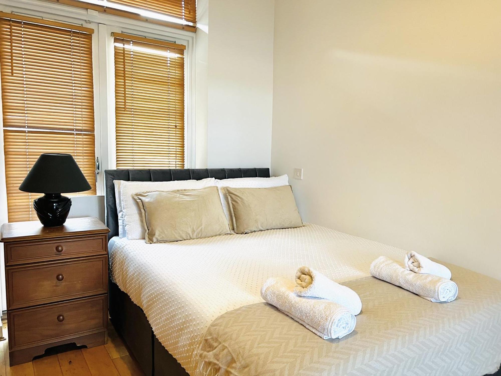 Cosy River View Flat At Temple Bar ดับลิน ภายนอก รูปภาพ